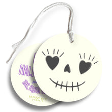 Load image into Gallery viewer, Sweet Ghost Halloween Circle Gift Tag & Twine